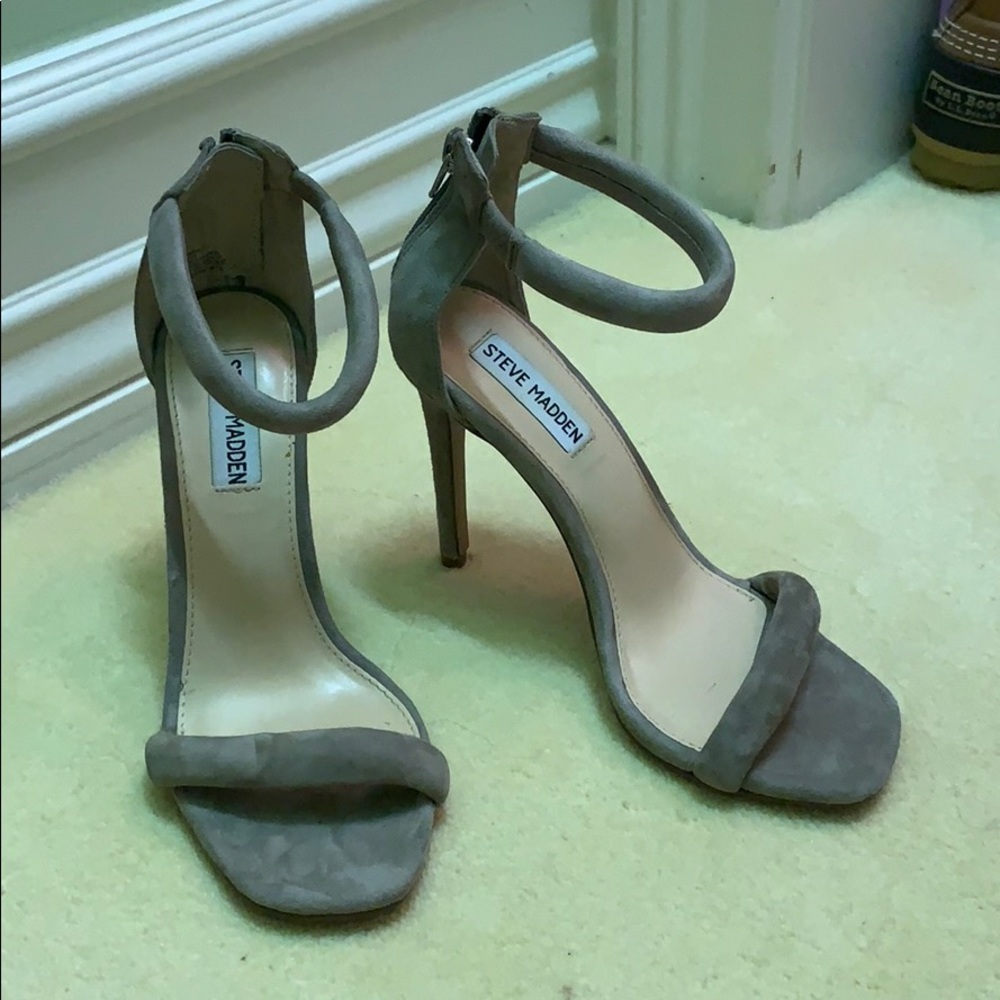 Steve Madden grey heels